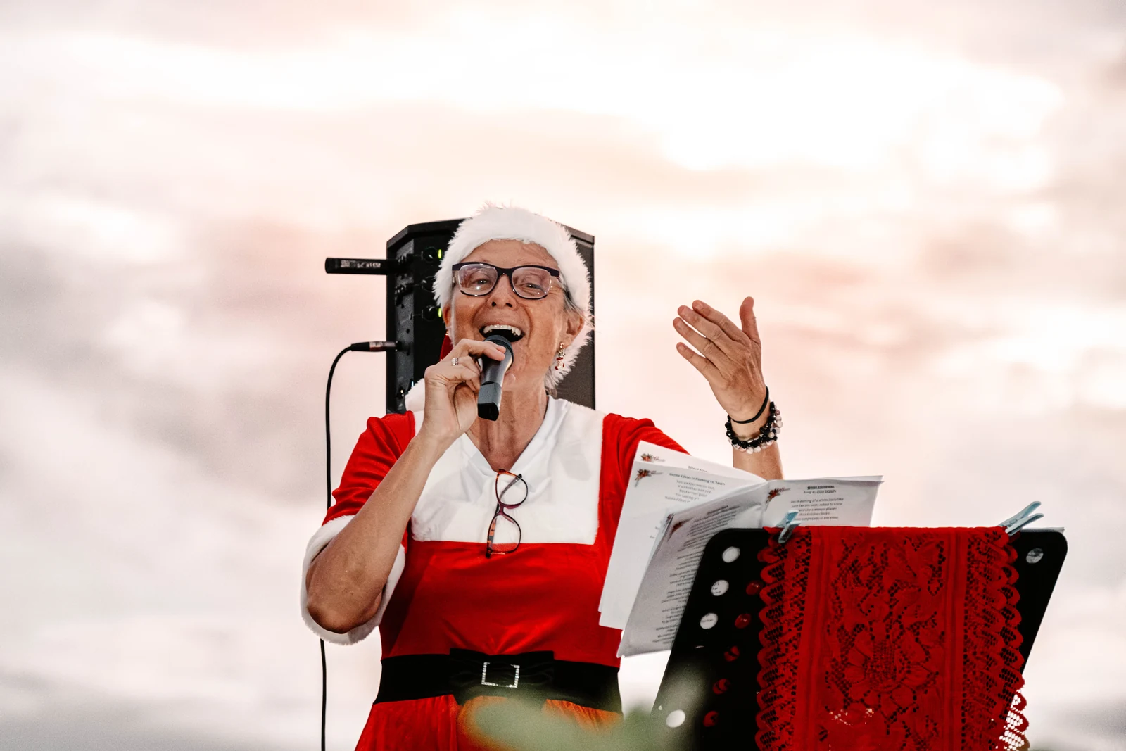 Dot singing at Fernhill Carols by Candlelight
